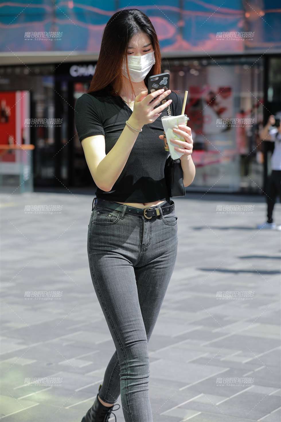 图片[4]-【玻璃街拍】高挑牛仔裤小姐姐-街拍流行馆