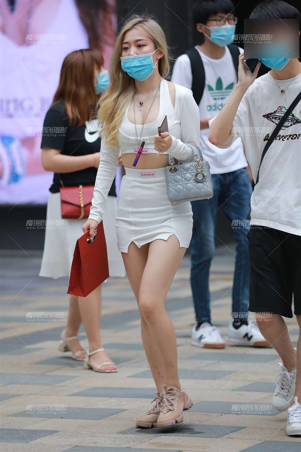 图片[5]-【玻璃街拍】超短包臀裙Y Y漂亮女友-街拍流行馆