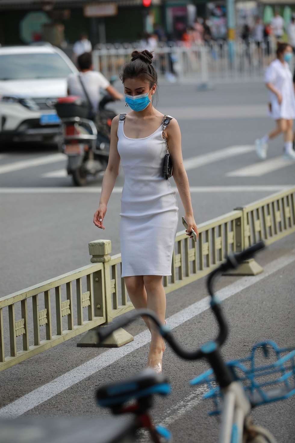 图片[3]-四九城嘎子街拍作品高跟性感少妇-街拍流行馆
