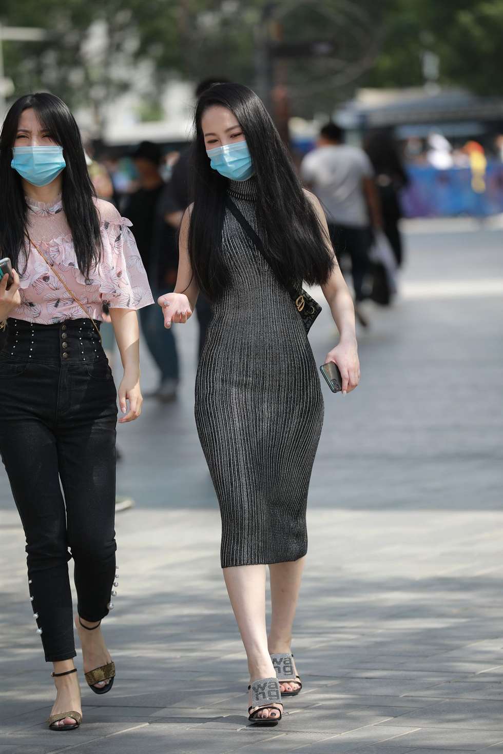 图片[3]-四九城嘎子街拍作品性感包臀裙美妇-街拍流行馆
