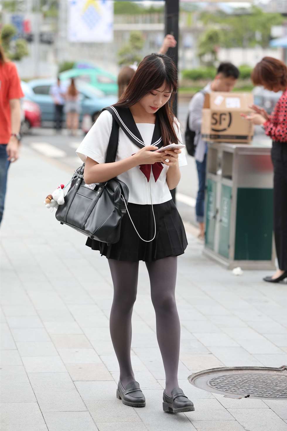 图片[3]-辉辉街拍作品灰色丝袜JK校服美眉-街拍流行馆