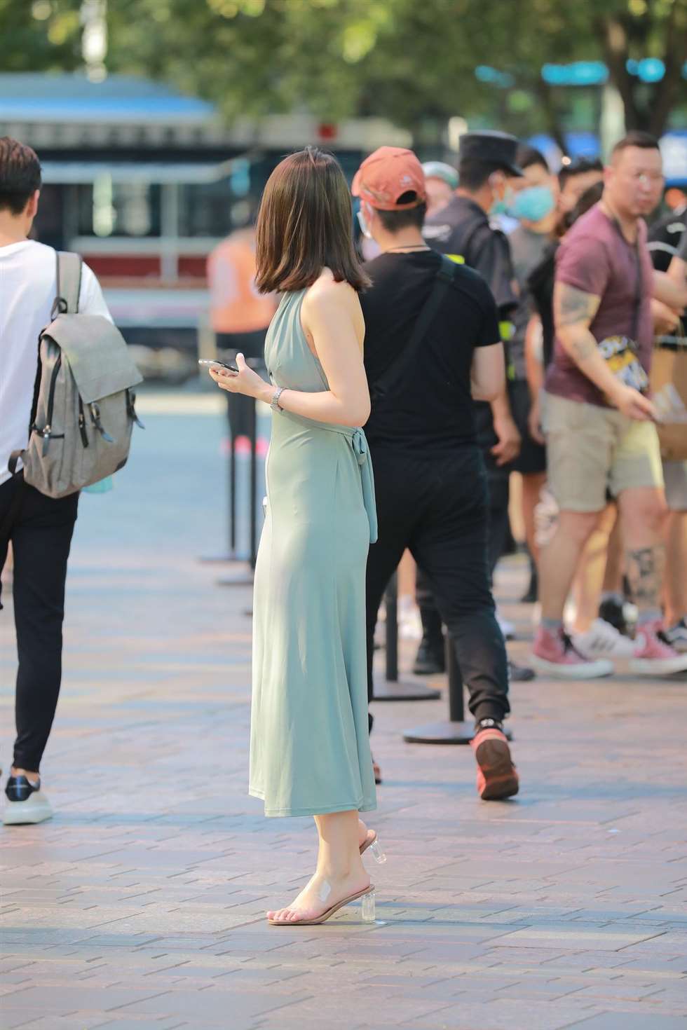 图片[3]-玻璃街拍作品 性感漂亮女友-街拍流行馆