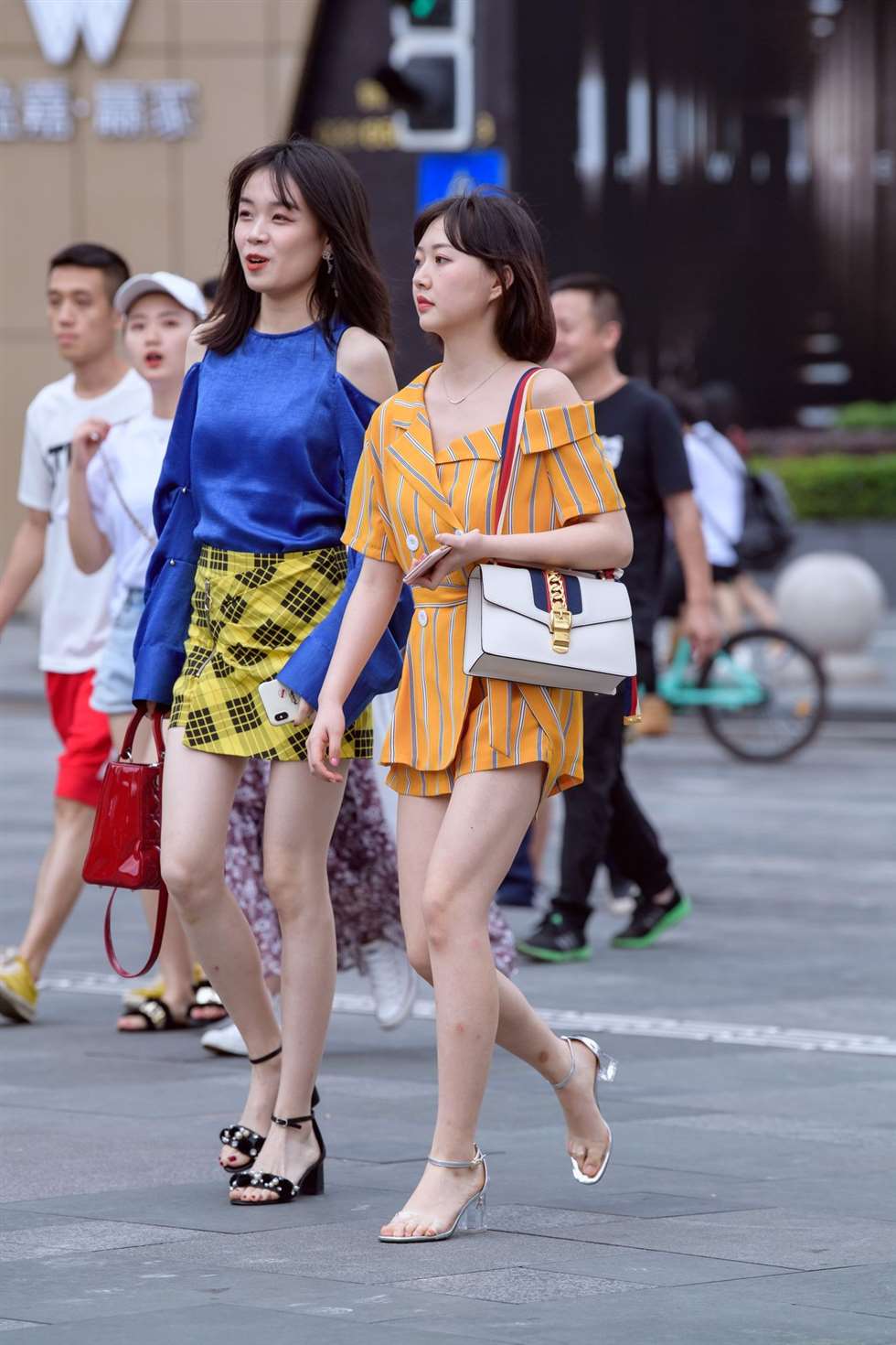 图片[3]-久久街拍作品靓丽长腿美女-街拍流行馆