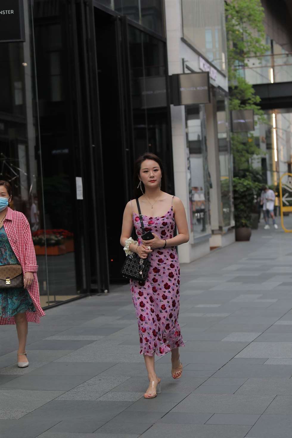 图片[2]-凯恩街拍作品女人味-街拍流行馆
