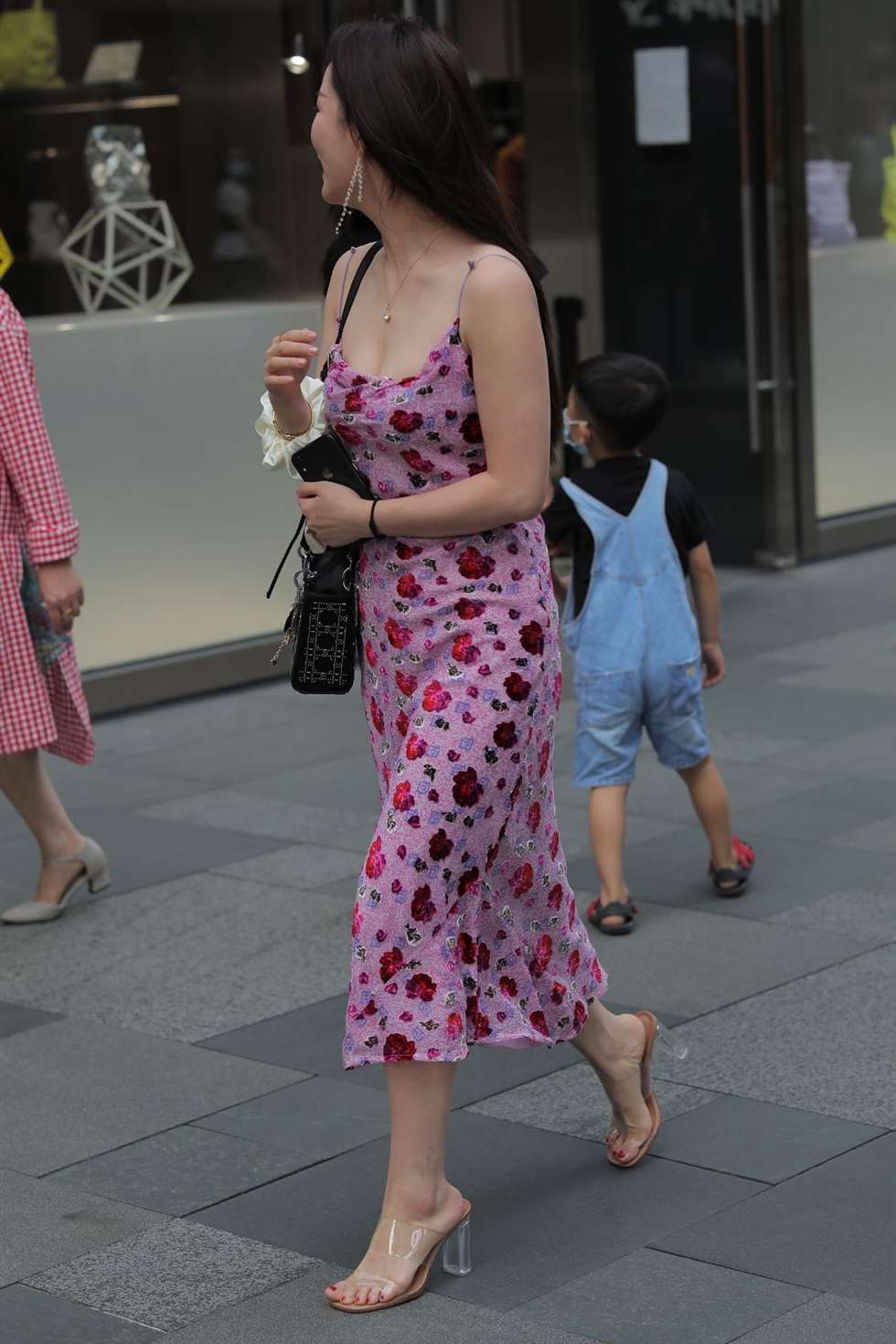 图片[4]-凯恩街拍作品女人味-街拍流行馆