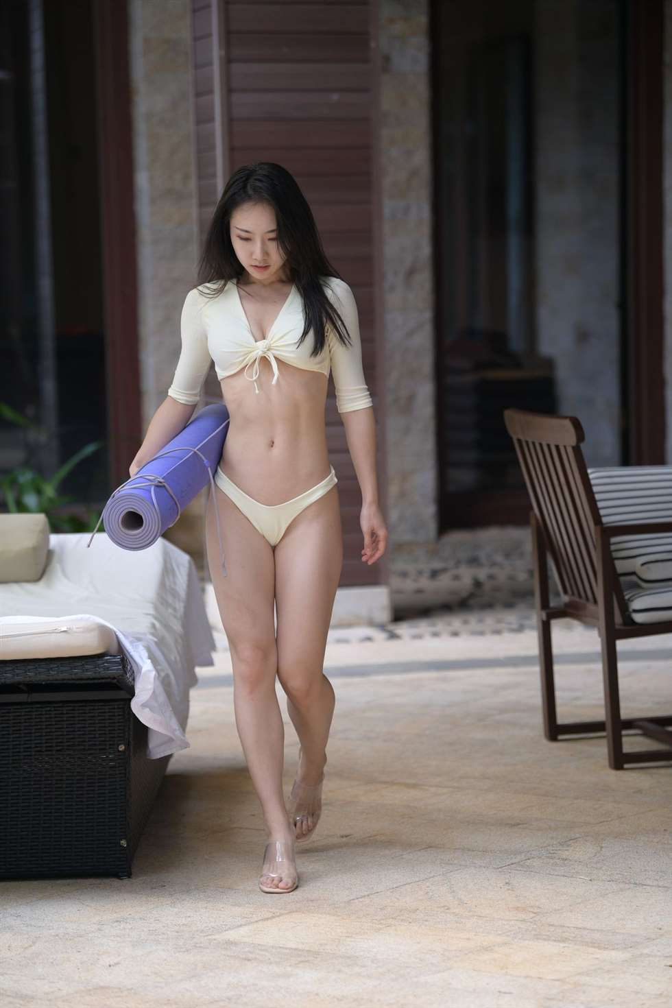 图片[3]-魂魂街拍作品完结篇盛夏浅黄色泳装-街拍流行馆