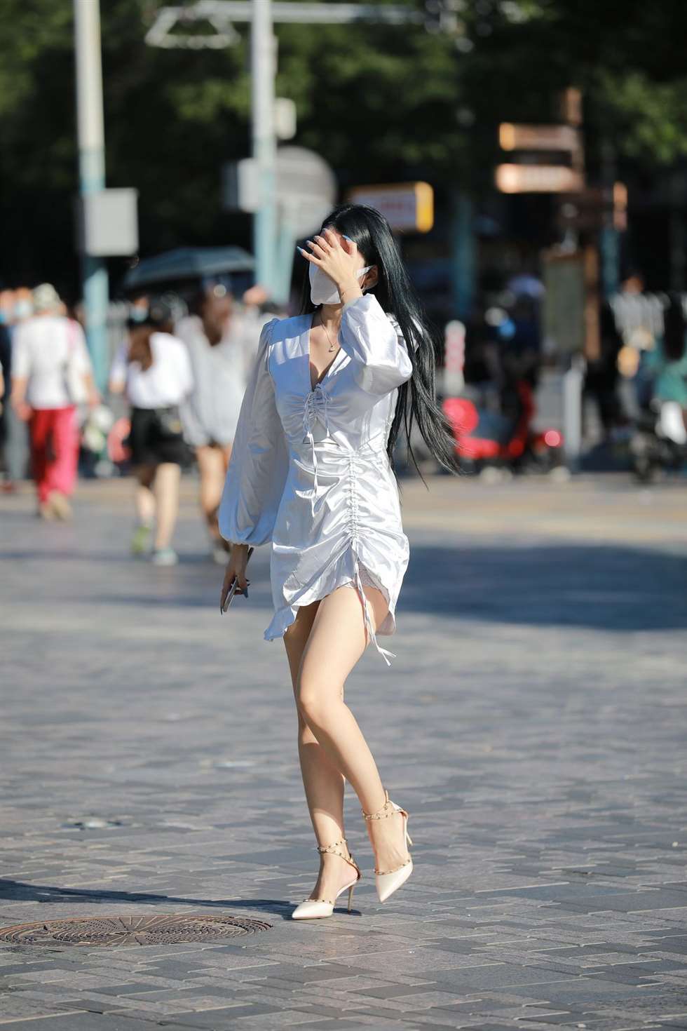 图片[3]-四九城嘎子街拍作品长腿高跟女闺蜜-街拍流行馆