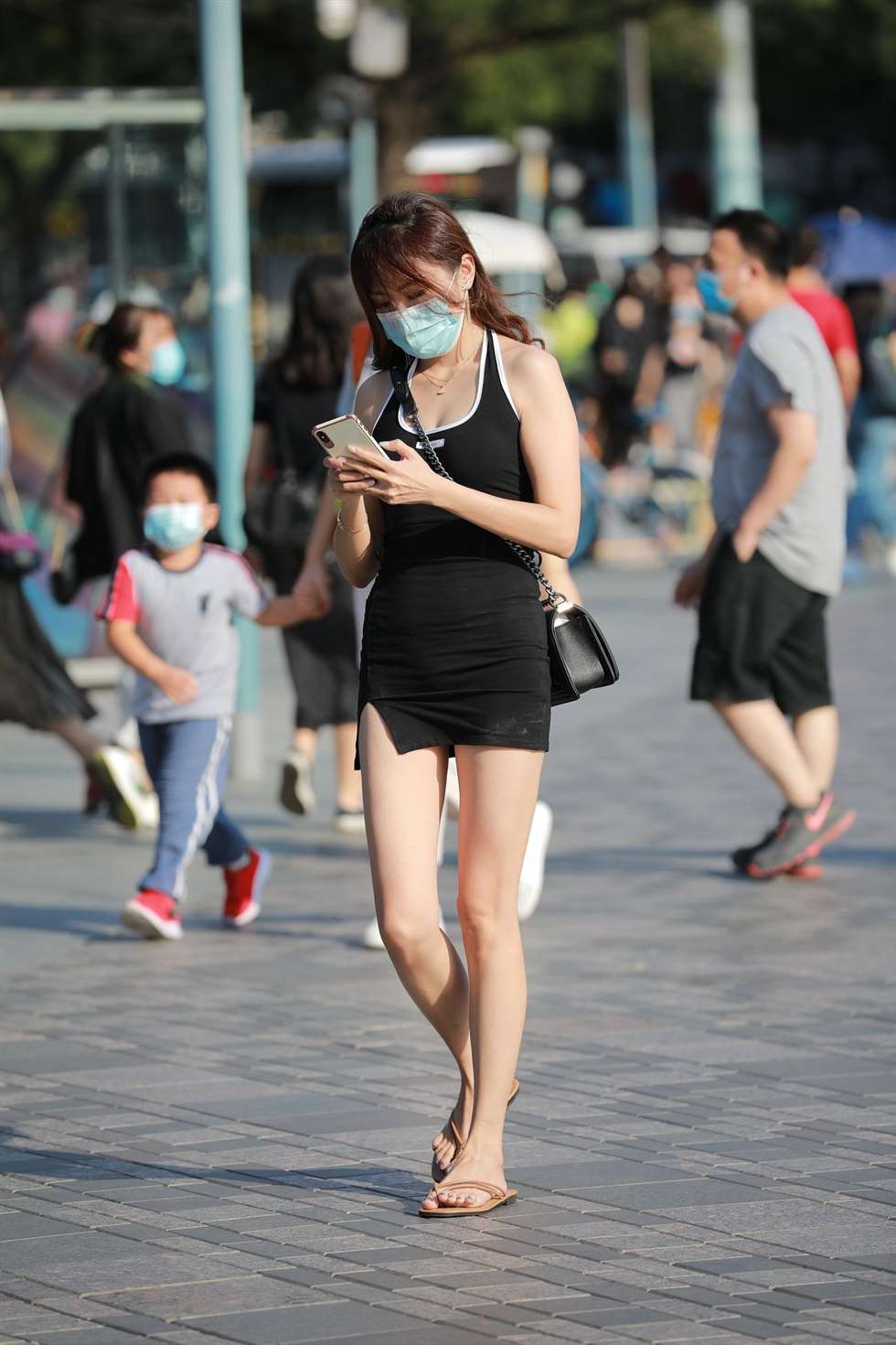 图片[5]-四九城嘎子街拍作品超短包臀裙小姐姐-街拍流行馆