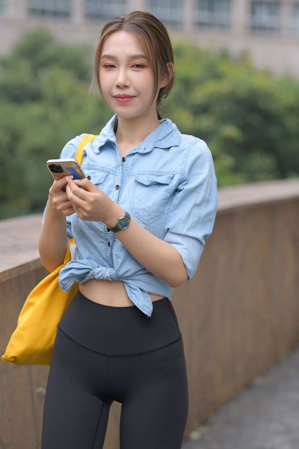 图片[5]-一始街拍作品黑色瑜伽裤青春女孩-街拍流行馆