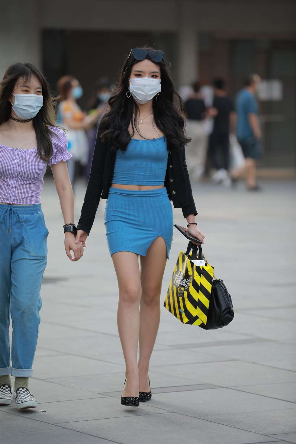 图片[2]-四九城嘎子街拍作品你想要这样的女闺蜜吗-街拍流行馆