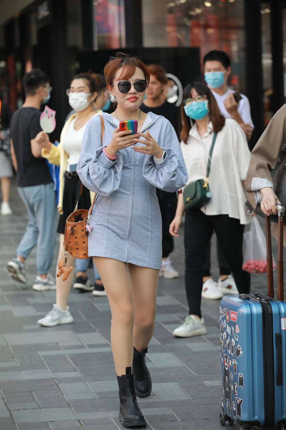 图片[3]-四九城嘎子街拍作品肉丝包臀裙美眉-街拍流行馆