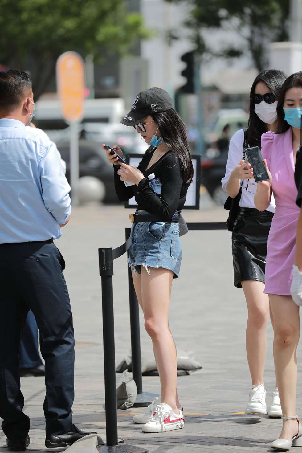 图片[5]-四九城嘎子街拍作品热裤漂亮小姐姐-街拍流行馆